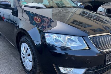 Skoda Octavia 161.000 km 7.390 &euro; Berlin 13581