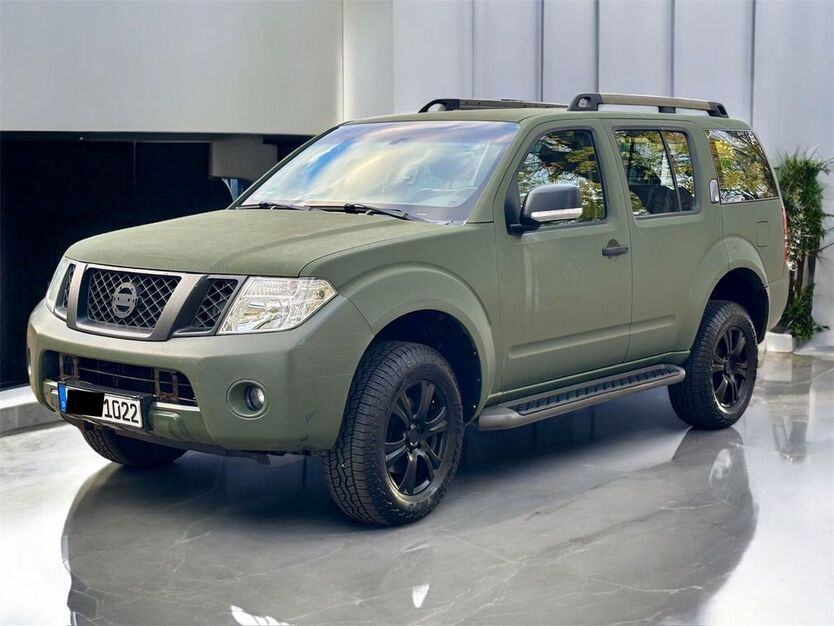 Nissan Pathfinder 120.000 km 13.700 € Berlin 13357