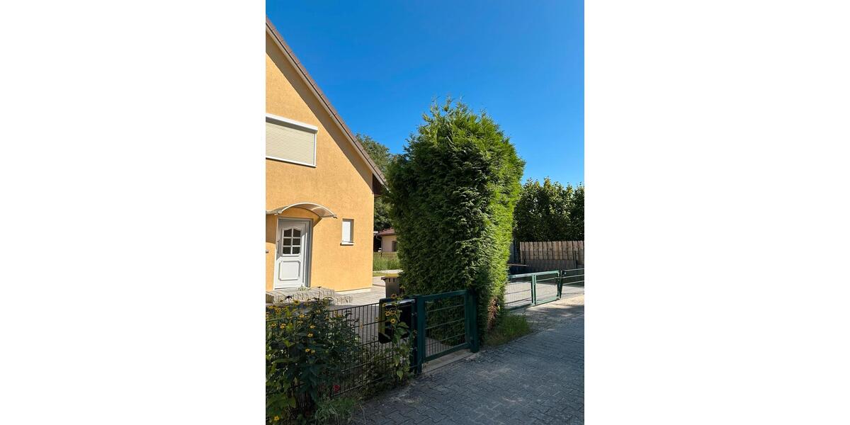 Doppelhaushälfte Berlin Pankow - 5 Zimmer, 130 m&sup2;, 2.500&euro; | Angebot:26326315