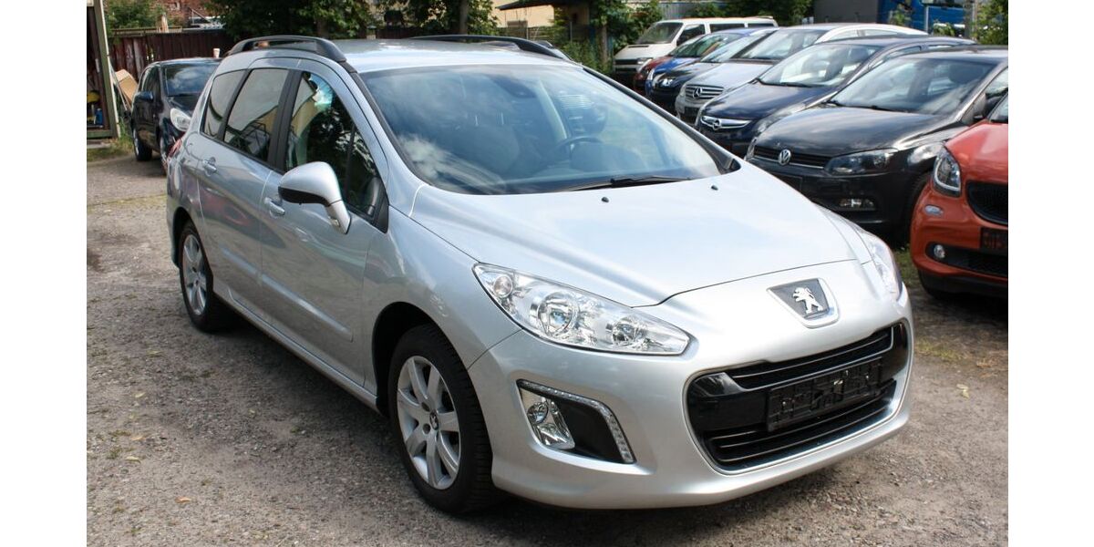 Peugeot 308 132.500 km 4.599 &euro; Berlin 13057