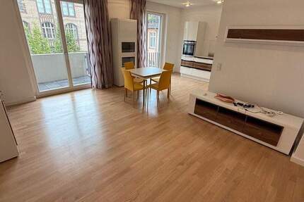 Möblierte Whg mit Balkon und Fitnessraum! 3 zimmer