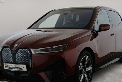 BMW iX 12.467 km 64.400 € Berlin 14057