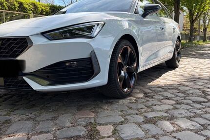 Cupra Leon 30.400 km 25.990 &euro; Berlin 13125