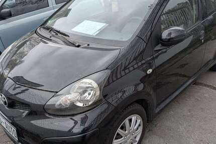 Toyota Aygo 151.943 km 2.500 &euro; Berlin-Karlshorst 10318