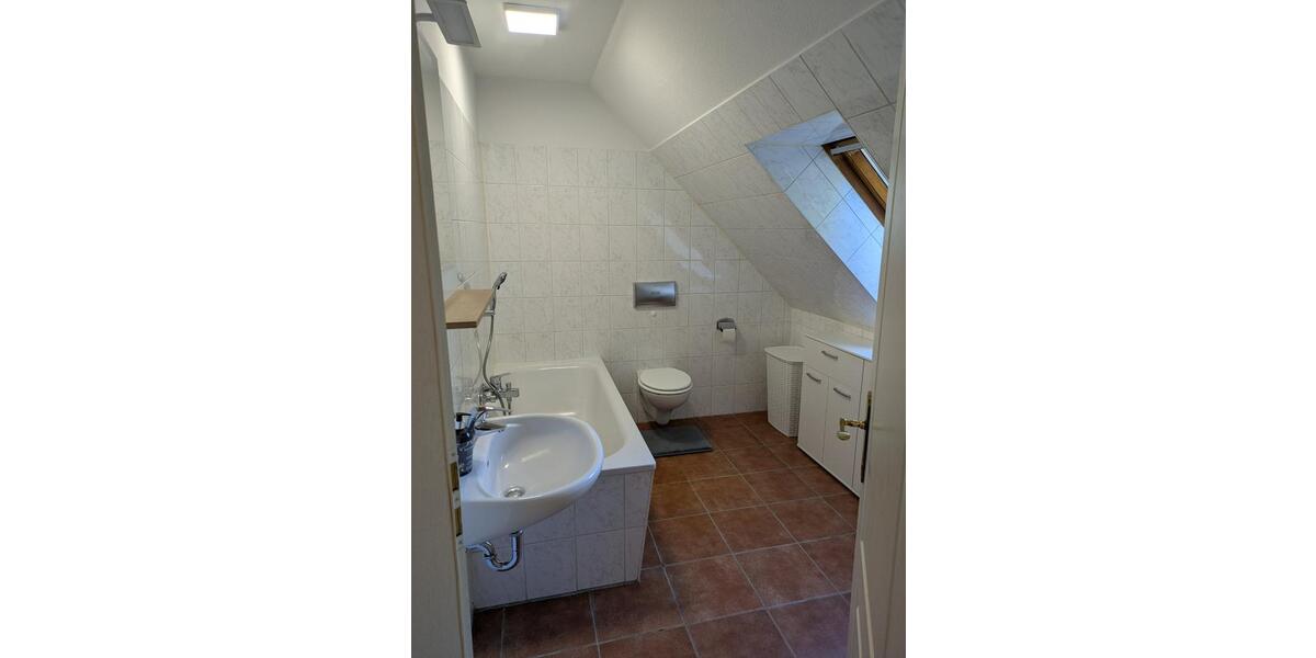 Dachgeschoßwohnung Hohen Neuendorf - 2 Zimmer, 45 m&sup2;, 988&euro; | Angebot:24463102