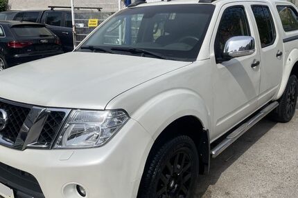 Nissan Navara 166.000 km 13.900 &euro; Berlin 12359