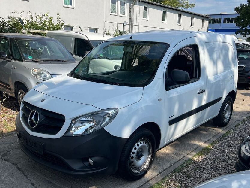 Mercedes-Benz Citan 165.000 km 6.999 € BERLIN 13409