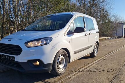 Ford Transit Courier 100.000 km 10.800 &euro; Berlin 13089