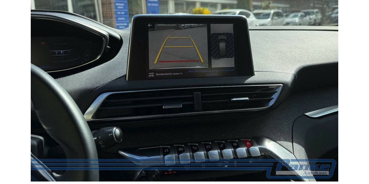 Peugeot 3008 Pano*F+R-Cam*Leder*Navi*Car-Play*E-Heck* 68.784 km 15.990 &euro; Berlin 13187