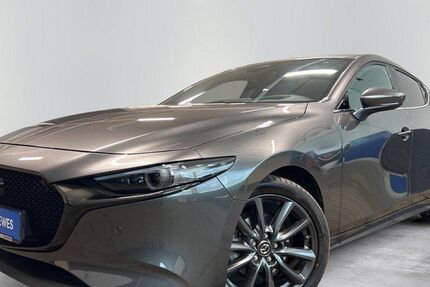Mazda 3 12.326 km 21.990 &euro; Berlin 12247