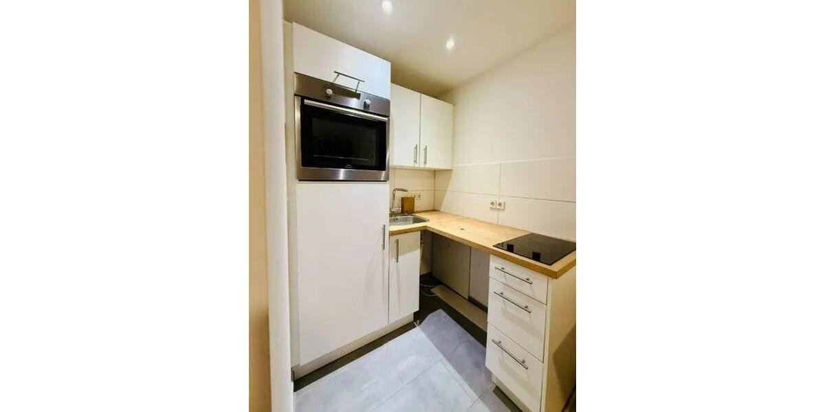 Etagenwohnung Berlin Lichtenberg - 1 Zimmer, 25 m&sup2;, 900&euro; | Angebot:26193295