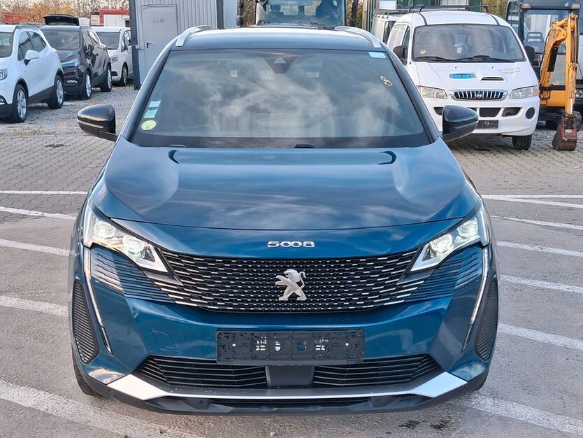 Peugeot 5008 147.000 km 17.999 € Berlin 12099