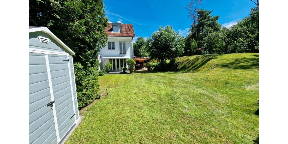 Reihenhaus Ludwigsfelde - 5 Zimmer, 145 m&sup2;, 2.580&euro; | Angebot:25750972