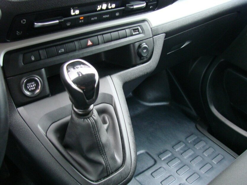 Opel Vivaro Kasten 1.5D Edition M L2 Kamera Klima 8.944 km 19.980 € Falkensee 14612