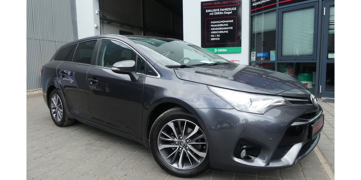 Toyota Avensis 167.566 km 11.900 &euro; Berlin 13156