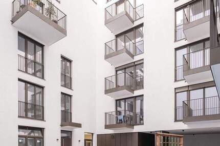 Neubau trifft Kiezleben - Barrierefreier Erstbezug mit TG-Platz mitten im Helmholtzkiez 3 zimmer