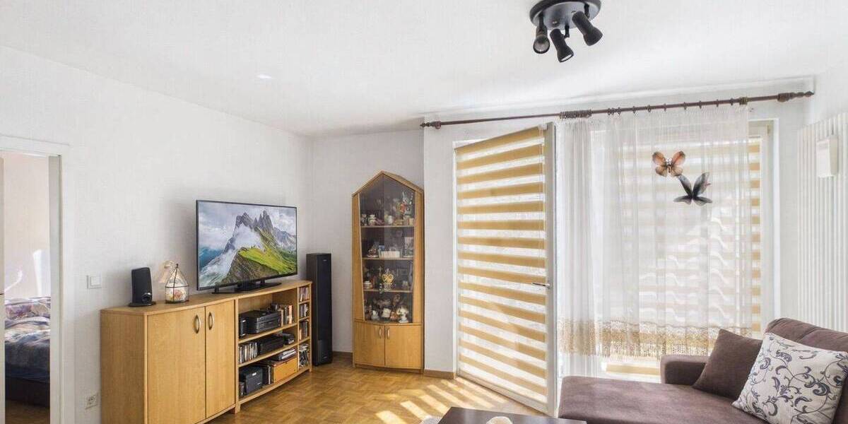 Etagenwohnung Berlin Lichtenberg - 2 Zimmer, 46 m&sup2;, 230.000&euro; | Angebot:25985474