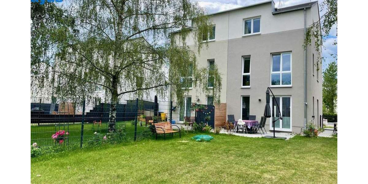 Doppelhaushälfte Berlin Altglienicke - 4 Zimmer, 134 m&sup2;, 2.200&euro; | Angebot:25821698