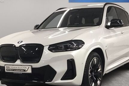 BMW iX3 8.206 km 55.400 &euro; Berlin 12683