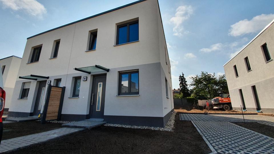 Doppelhaushälfte Berlin Treptow-Köpenick - 4.5 Zimmer, 111 m&sup2;, 2.200&euro; | Angebot:26548086