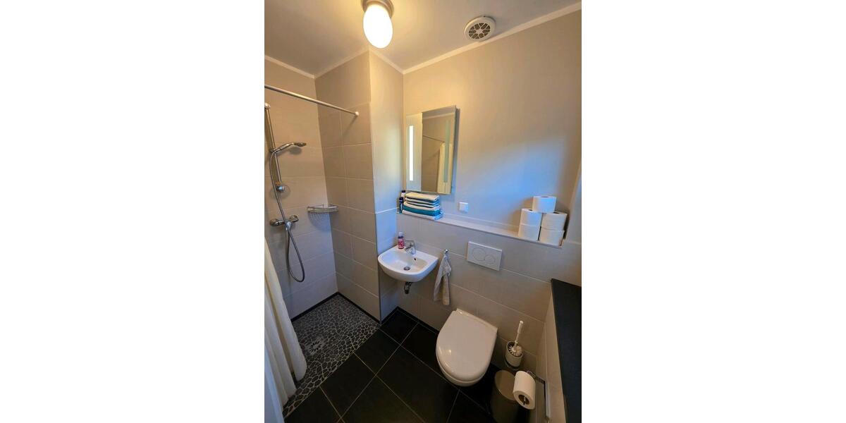 Einfamilienhaus Berlin Spandau - 5.5 Zimmer, 140 m&sup2;, 2.500&euro; | Angebot:24637420