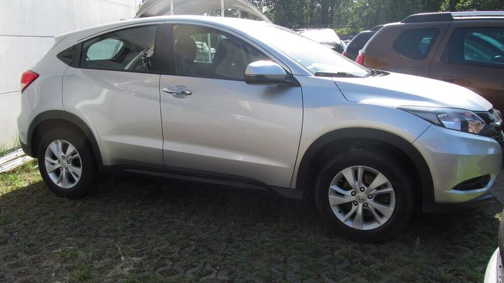 HR-V