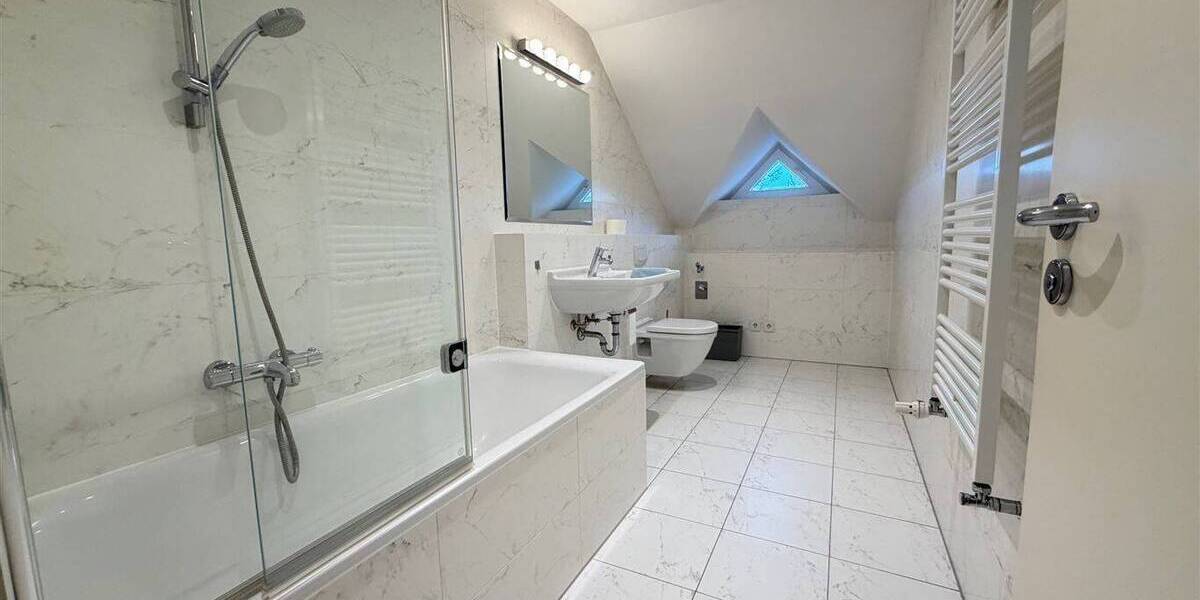 Etagenwohnung Berlin Schmargendorf - 2 Zimmer, 83 m&sup2;, 709.000&euro; | Angebot:26207228