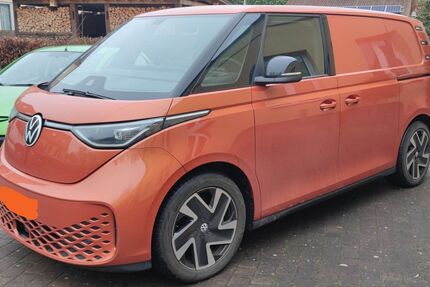 VW ID. Buzz 8.000 km 49.100 &euro; Berlin 13057