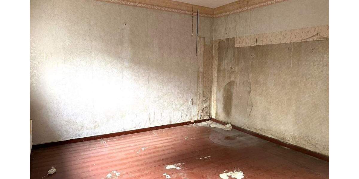 Einfamilienhaus zur vollständigen Sanierung in Bernau-Birkholzaue 3 zimmer
