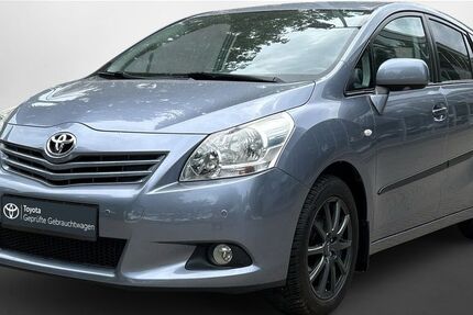 Toyota Verso 69.260 km 12.815 &euro; Berlin 13403