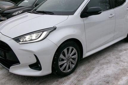 Mazda 2 Hybrid 30.281 km 20.990 &euro; Berlin 13407