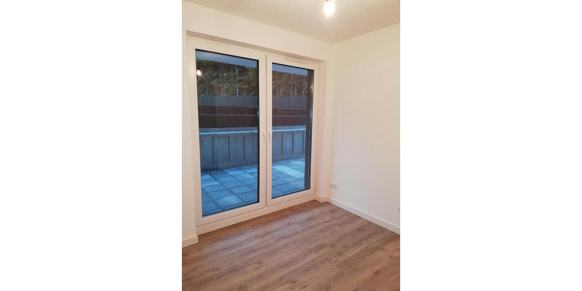 Hochparterre Falkensee - 2 Zimmer, 75 m&sup2;, 950&euro; | Angebot:26443020