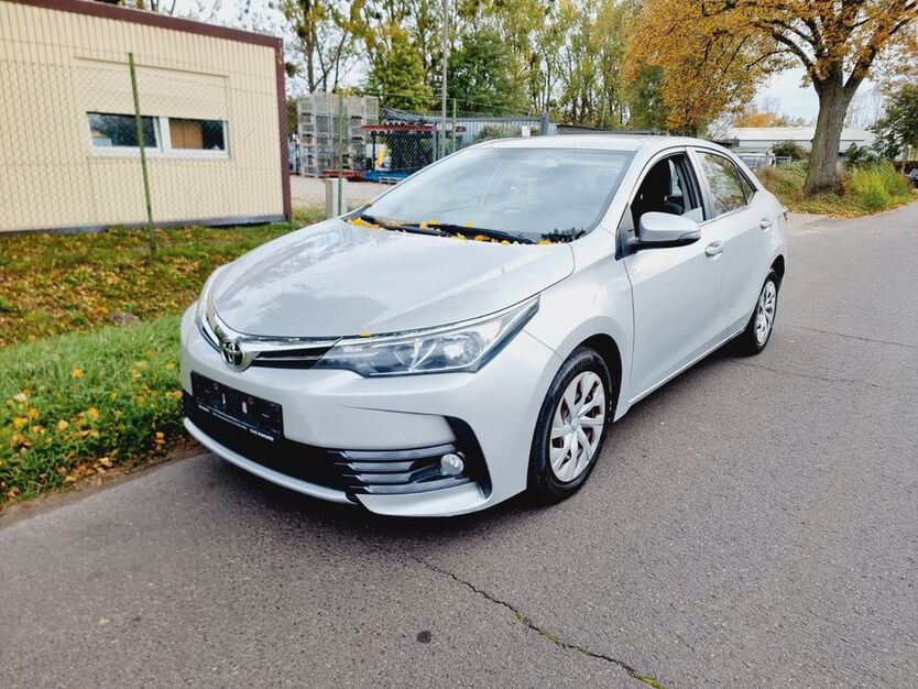 Toyota Corolla 198.009 km 14.200 € Berlin 13629