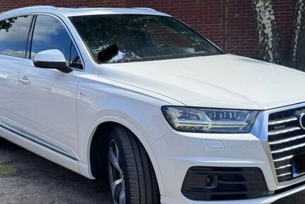 Audi Q7 175.000 km 27.000 &euro; Berlin 13509