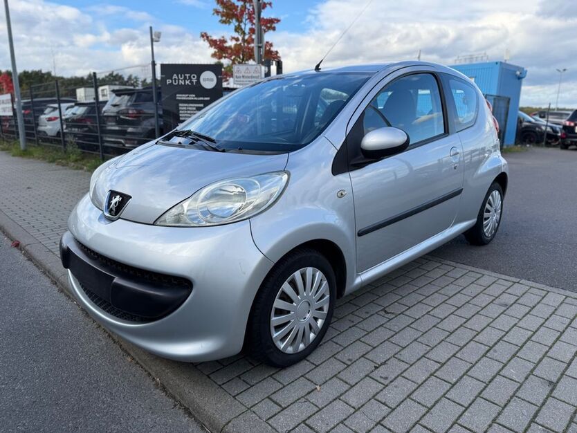 Peugeot 107 139.000 km 2.890 € Wildau 15745