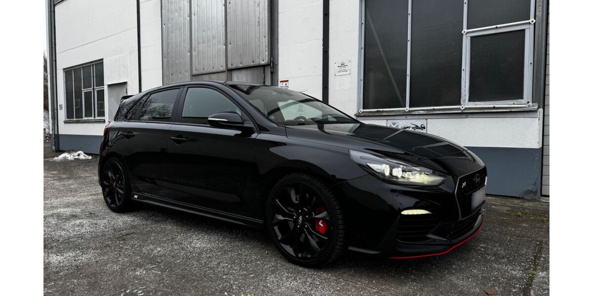 Hyundai i30 119.500 km 17.500 &euro; Potsdam 14482