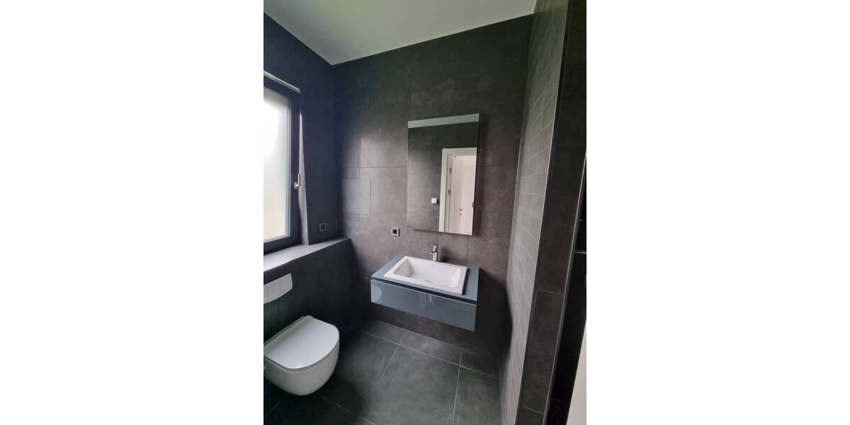 Doppelhaushälfte Berlin Altglienicke - 5 Zimmer, 160 m&sup2;, 2.900&euro; | Angebot:26247801