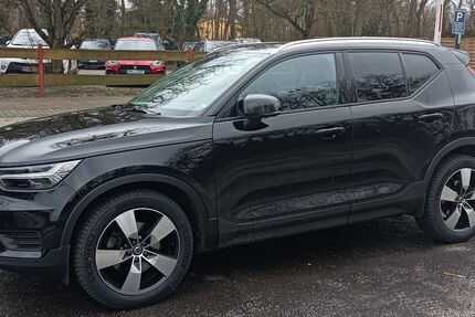 Volvo XC40 72.450 km 20.990 € Berlin 12161