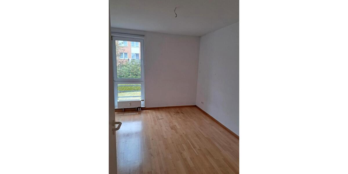 Etagenwohnung Rangsdorf - 3 Zimmer, 77 m&sup2;, 1.000&euro; | Angebot:25963202