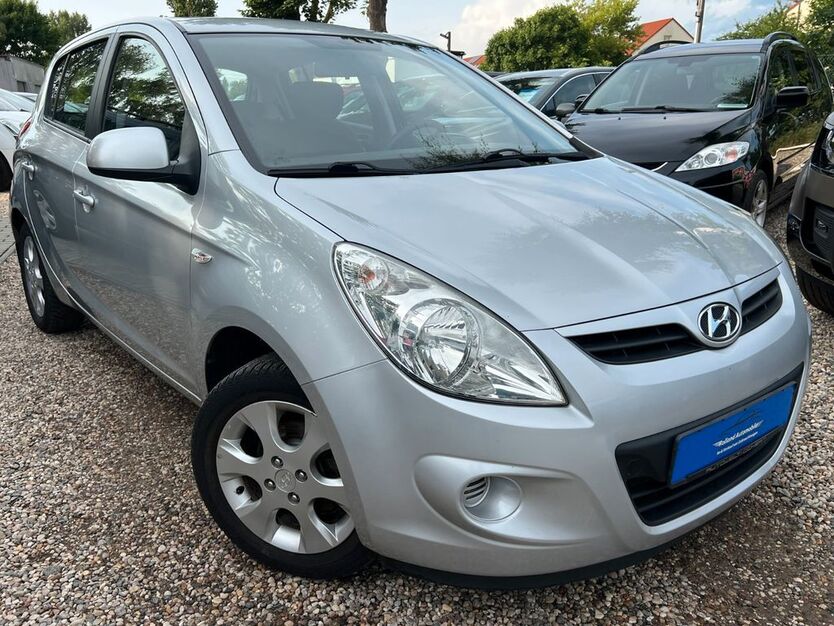 Hyundai i20 127.541 km 4.290 € Berlin 13089