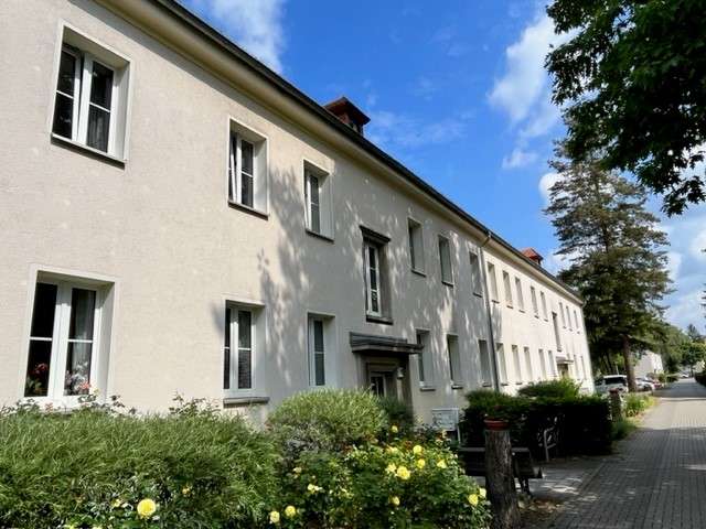 Etagenwohnung Königs Wusterhausen - 2 Zimmer, 49 m&sup2;, 731&euro; | Angebot:27263739