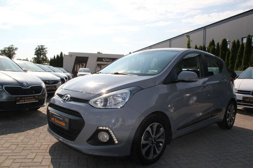 i10