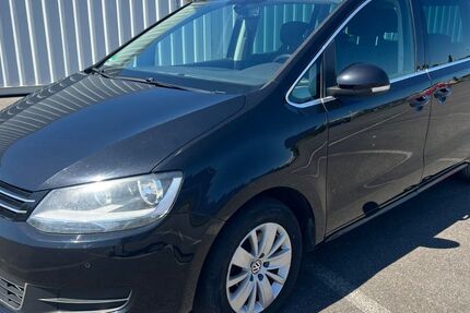VW Sharan 251.000 km 5.299 &euro; Berlin 12057