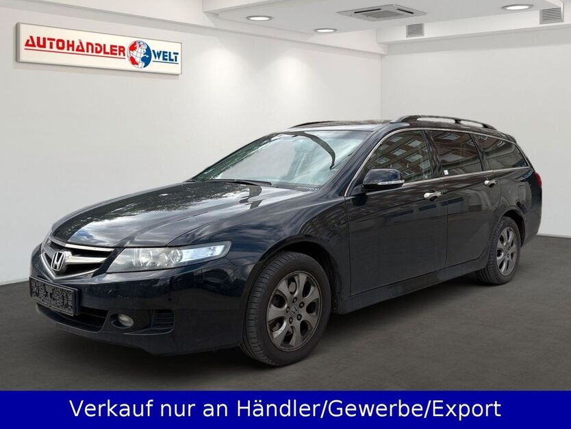 Honda Accord 258.223 km 1.999 € Berlin 12681