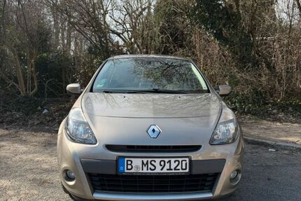 Renault Clio 45.610 km 4.888 &euro; Berlin 12105
