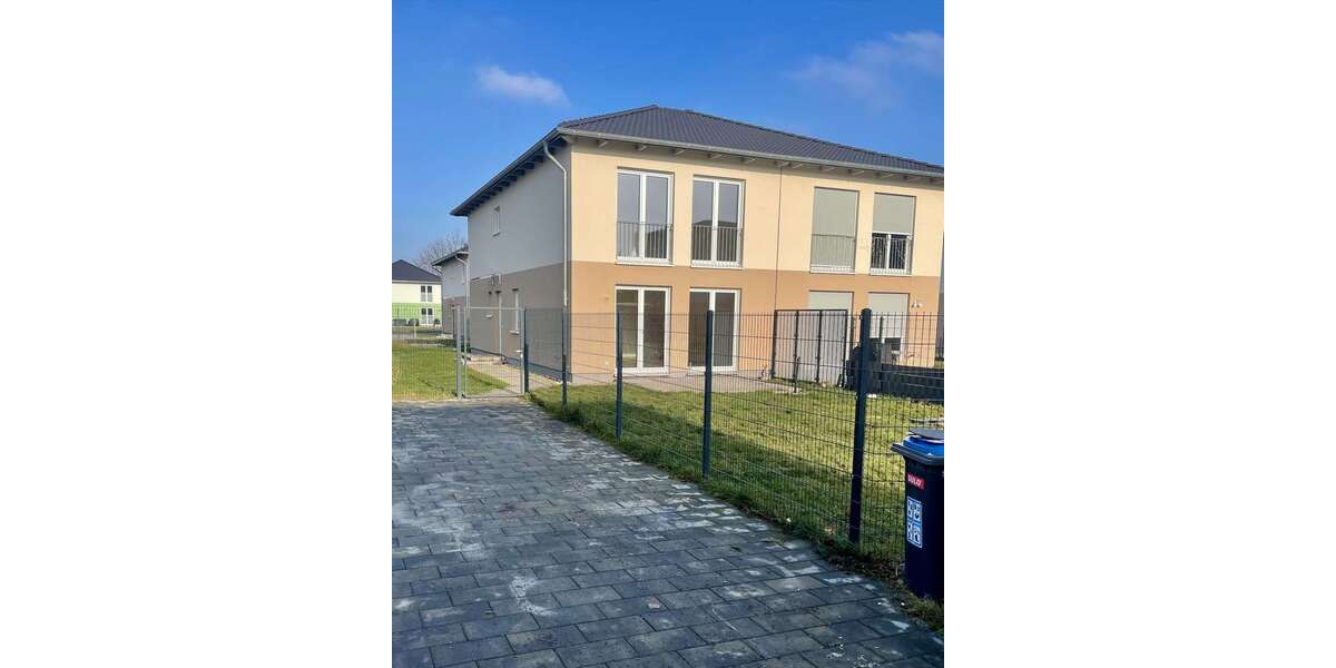 Einfamilienhaus Schöneiche - 6 Zimmer, 140 m&sup2;, 2.500&euro; | Angebot:24647165