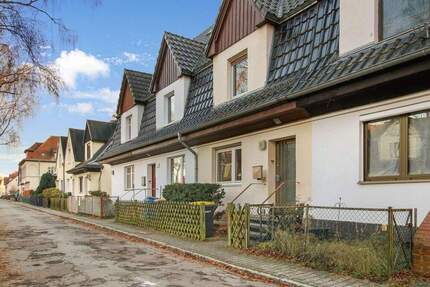 Haus Berlin Spandau - 5 Zimmer, 130 m&sup2;, 345.000&euro; | Angebot:25700446