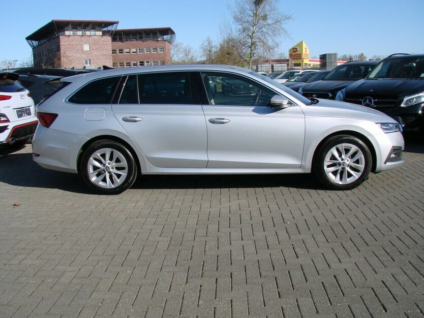 Skoda Octavia 2.0TDI Style ACC Columbus HeadUp AHK 48.103 km 27.480 € Falkensee 14612