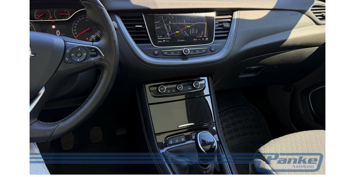 Opel Grandland Innovation*AHK*E-Koffer*Pano*Car-Play* 169.817 km 11.480 &euro; Berlin 13187