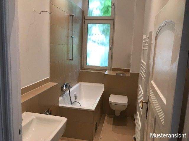 Etagenwohnung Berlin Steglitz - 4 Zimmer, 101 m&sup2;, 2.035&euro; | Angebot:25768406